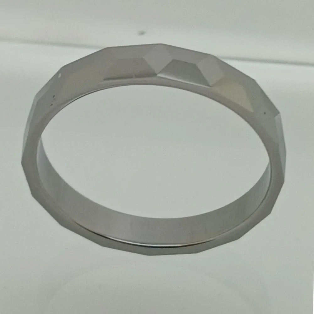 Vintage Tungsten Faceted Band Ring Size 10 Silver Tone 4mm Y2K Geometric 4.1g